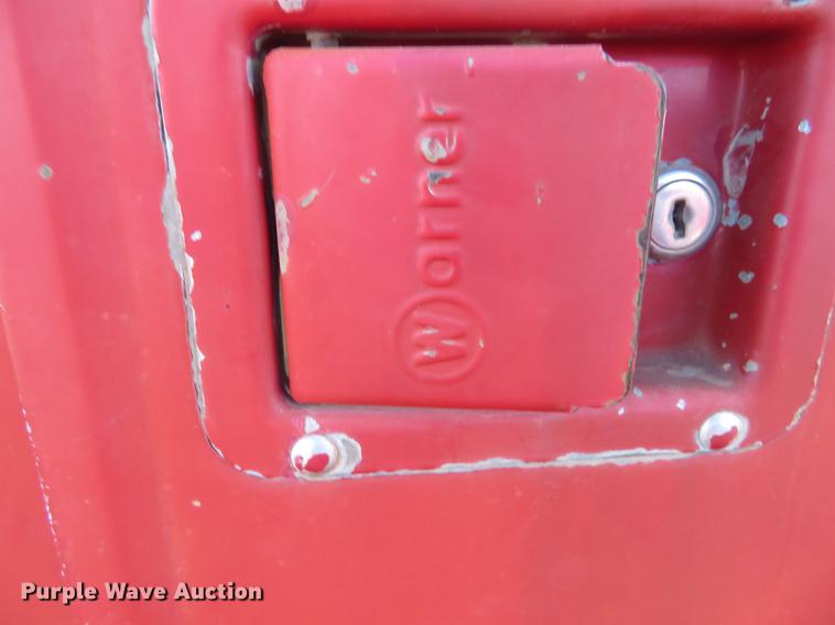 image for item DE6452 1996 Chevrolet Kodiak utility truck