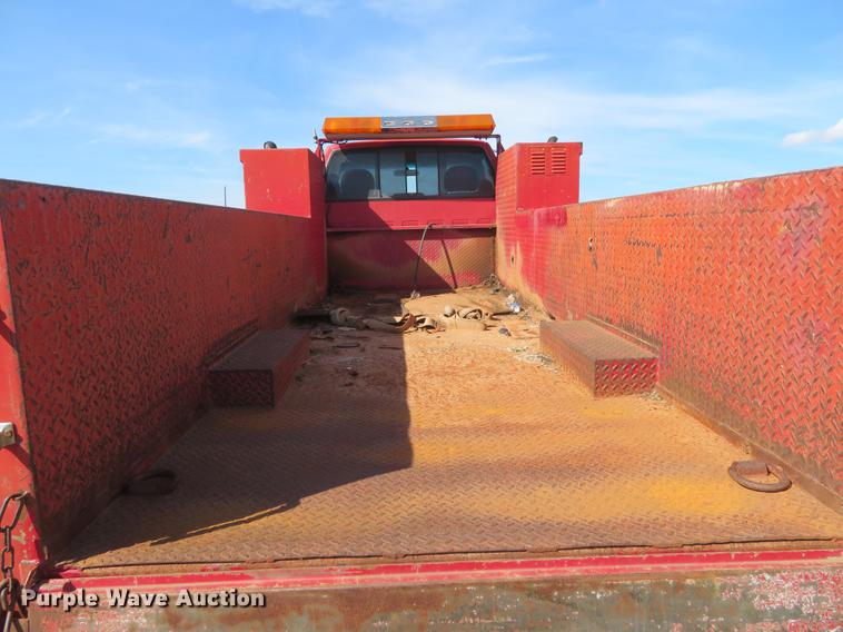 image for item DE6452 1996 Chevrolet Kodiak utility truck