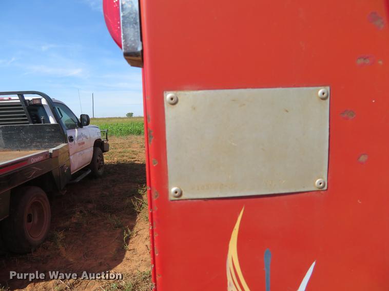 image for item DE6452 1996 Chevrolet Kodiak utility truck