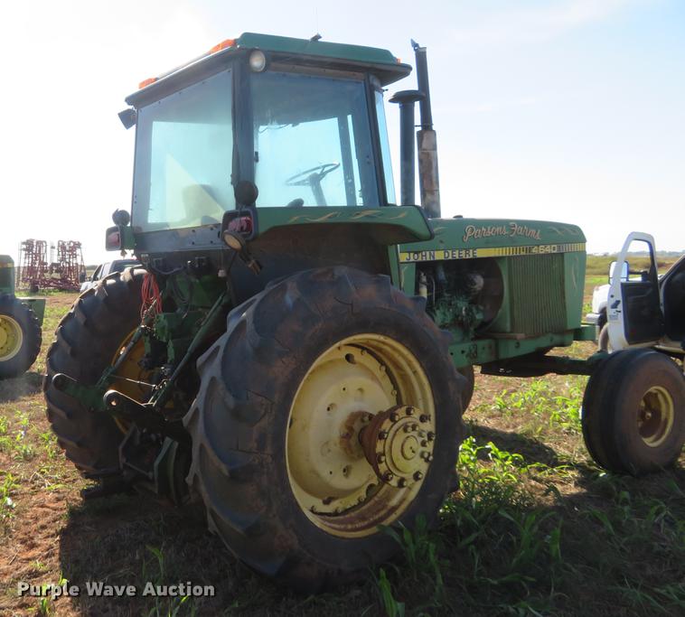 image for item DE6455 1981 John Deere 4640 tractor