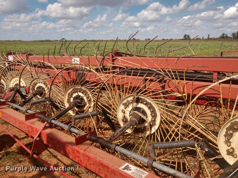 image for item DE6471 H&S hi-capacity hay rake