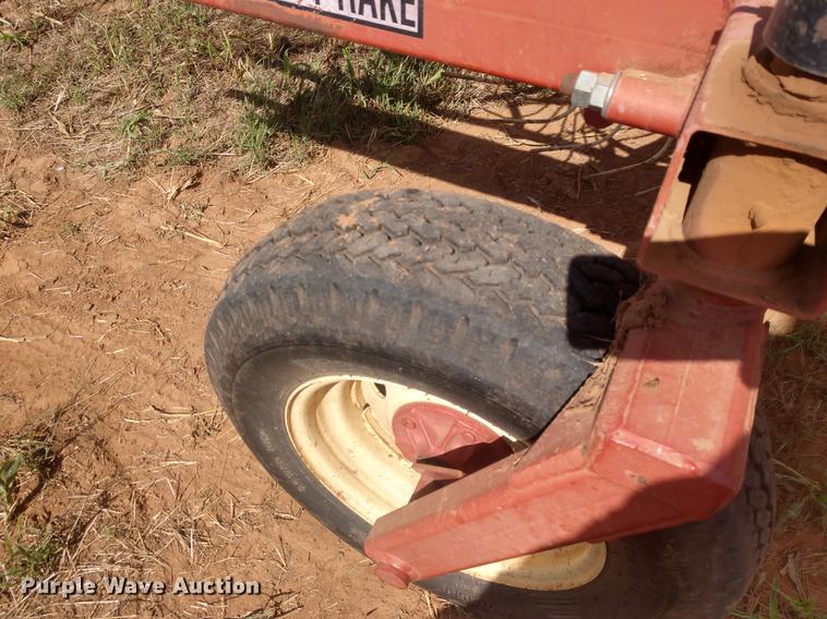 image for item DE6471 H&S hi-capacity hay rake