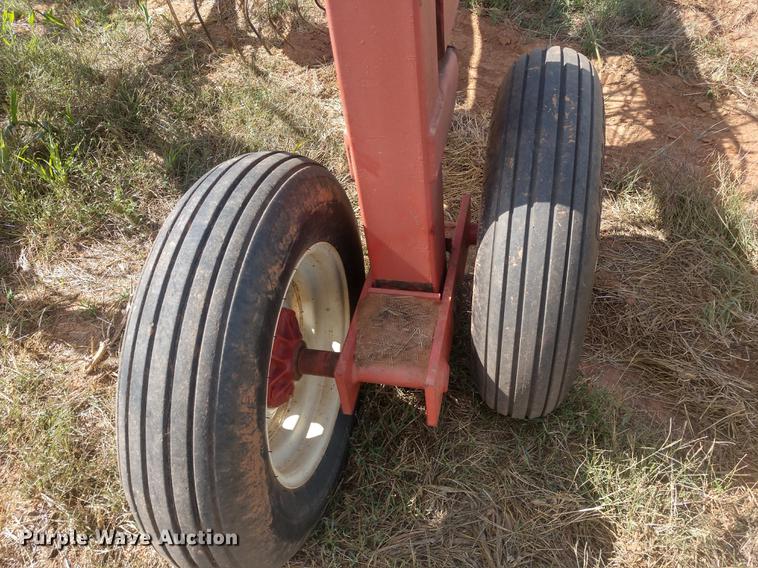 image for item DE6471 H&S hi-capacity hay rake