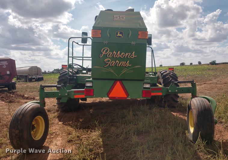 image for item DE6472 2009 John Deere 4995 windrower