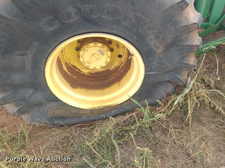 image for item DE6472 2009 John Deere 4995 windrower