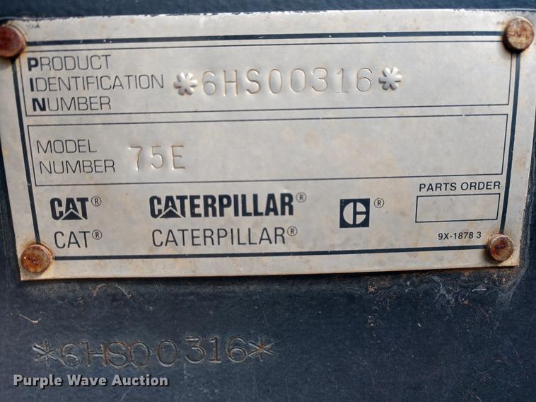 image for item DE6474 1998 Caterpillar Challenger 75E tractor