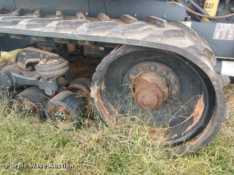 image for item DE6474 1998 Caterpillar Challenger 75E tractor