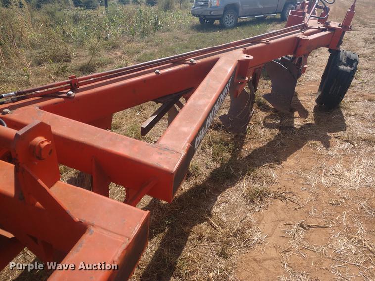 image for item DE6477 Blanchat 10 bottom plow