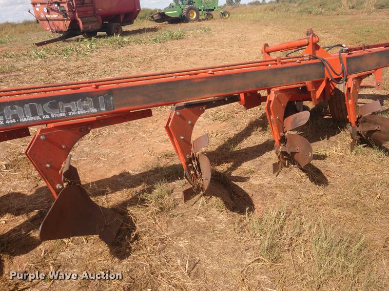 image for item DE6477 Blanchat 10 bottom plow