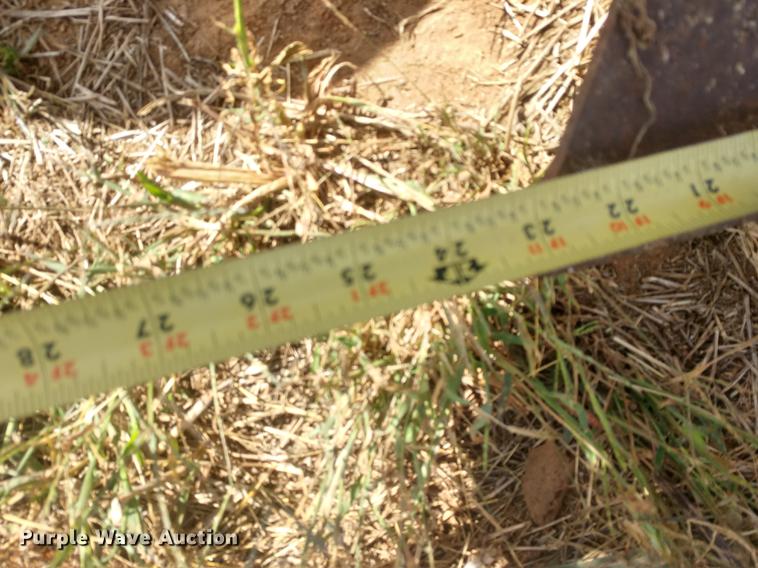 image for item DE6477 Blanchat 10 bottom plow