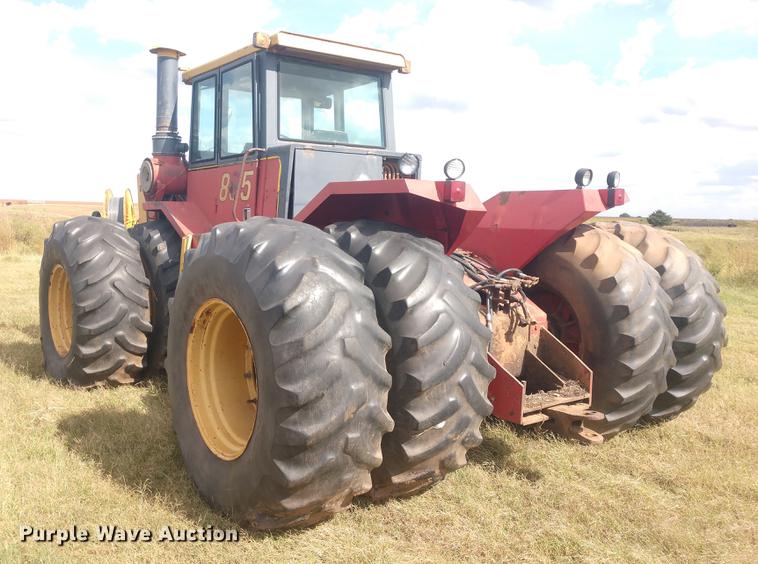 image for item DE6482 Versatile 895 4WD tractor
