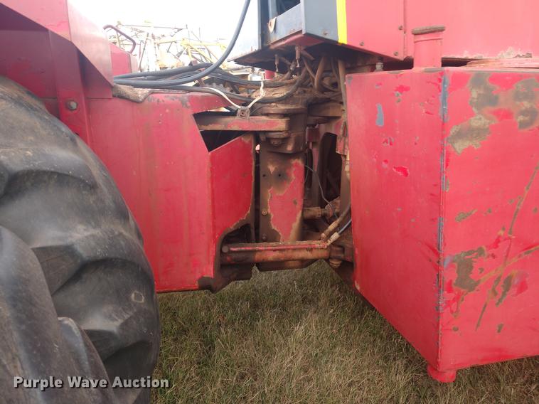 image for item DE6482 Versatile 895 4WD tractor