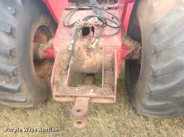 image for item DE6482 Versatile 895 4WD tractor