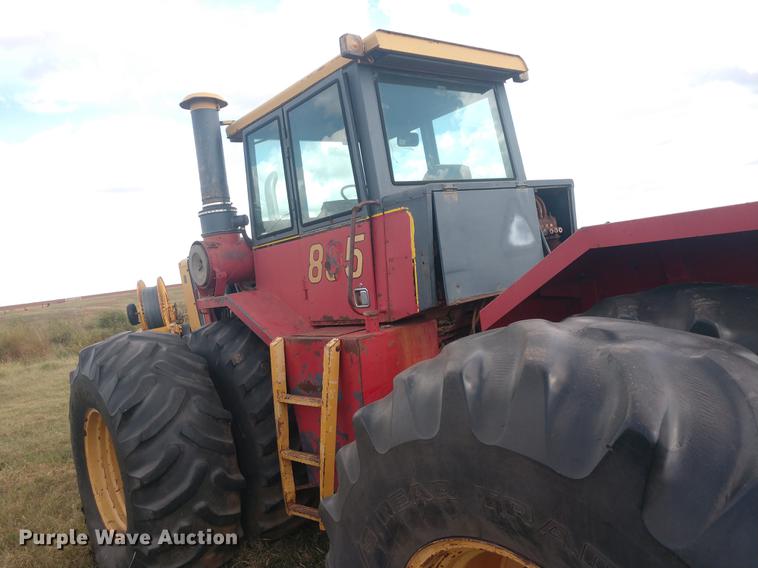 image for item DE6482 Versatile 895 4WD tractor