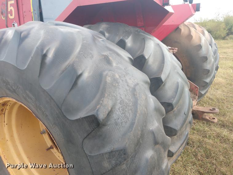 image for item DE6482 Versatile 895 4WD tractor