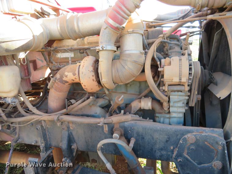 image for item DE6495 1993 Peterbilt 379 truck cab and chassis