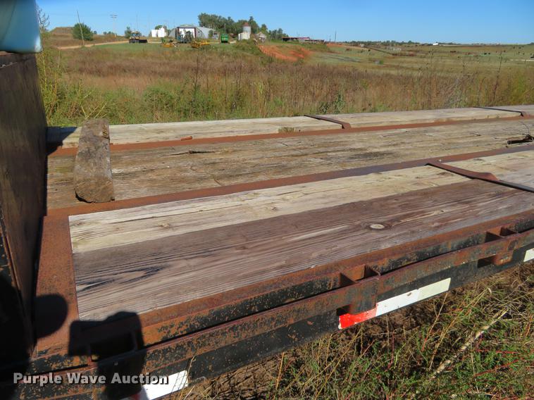 image for item DE6530 1999 Neville Built drop deck equipment trailer