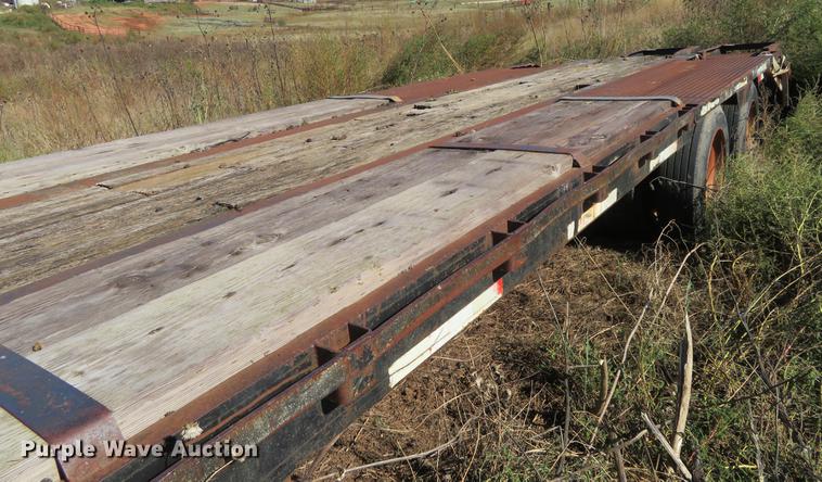 image for item DE6530 1999 Neville Built drop deck equipment trailer