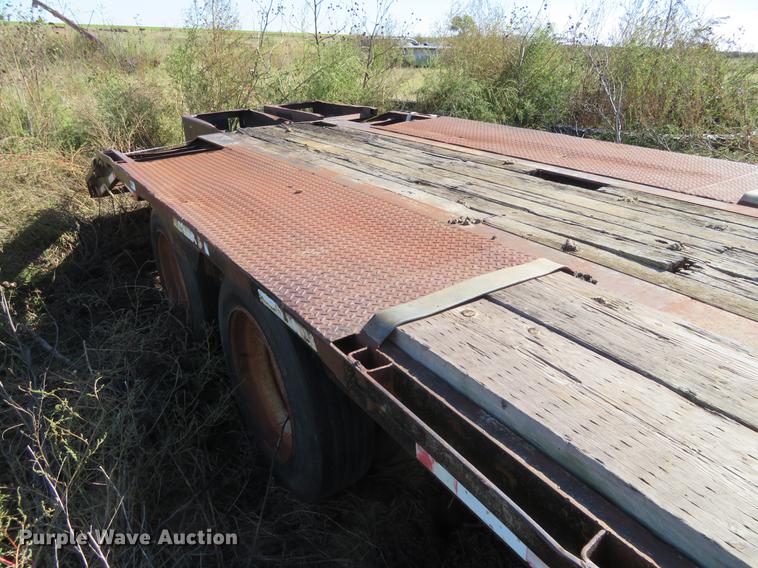 image for item DE6530 1999 Neville Built drop deck equipment trailer
