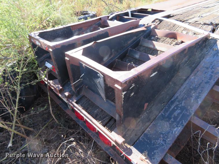 image for item DE6530 1999 Neville Built drop deck equipment trailer