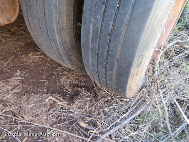 image for item DE6530 1999 Neville Built drop deck equipment trailer