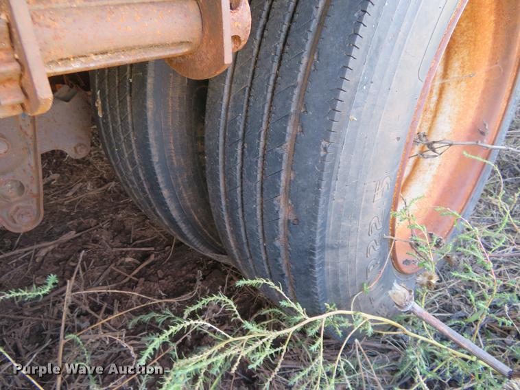 image for item DE6530 1999 Neville Built drop deck equipment trailer