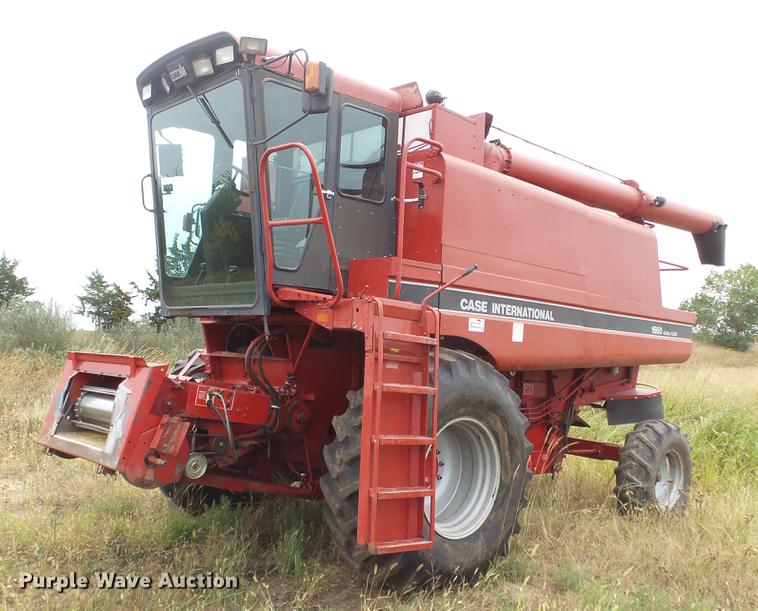 image for item DE7283 1990 Case IH 1660 Axial-Flow combine