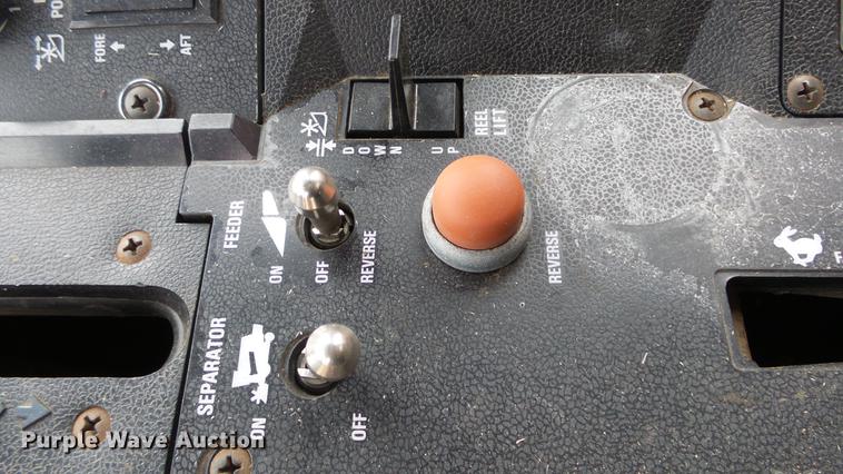 image for item DE7283 1990 Case IH 1660 Axial-Flow combine