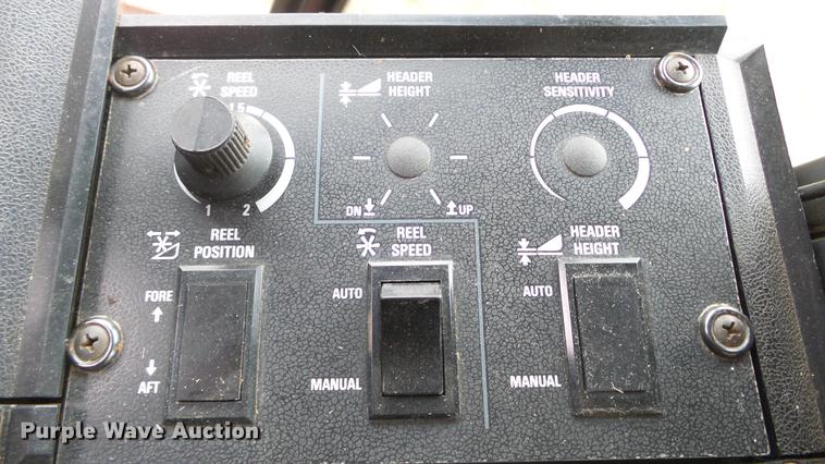 image for item DE7283 1990 Case IH 1660 Axial-Flow combine