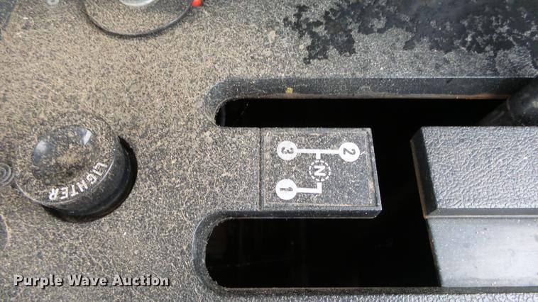 image for item DE7283 1990 Case IH 1660 Axial-Flow combine