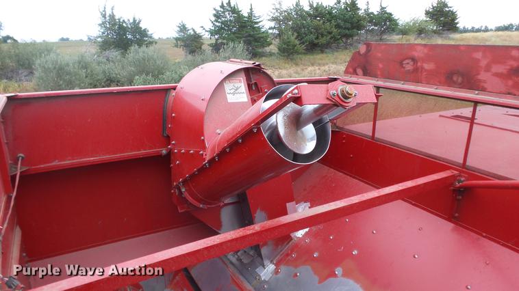 image for item DE7283 1990 Case IH 1660 Axial-Flow combine