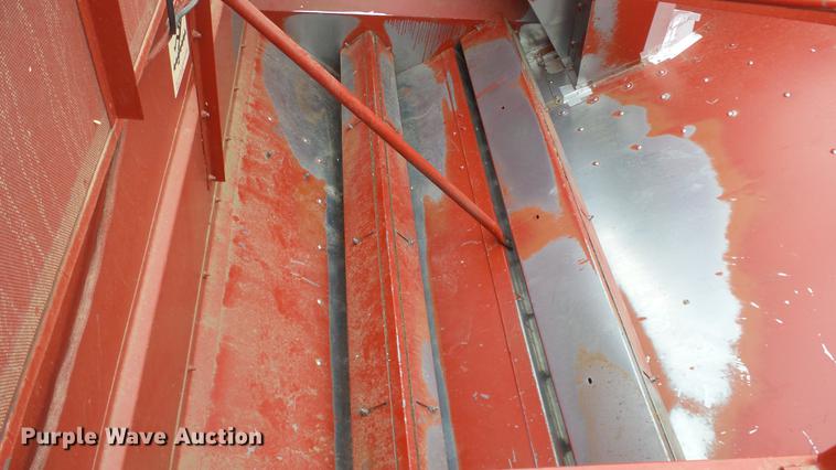 image for item DE7283 1990 Case IH 1660 Axial-Flow combine