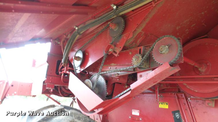 image for item DE7283 1990 Case IH 1660 Axial-Flow combine