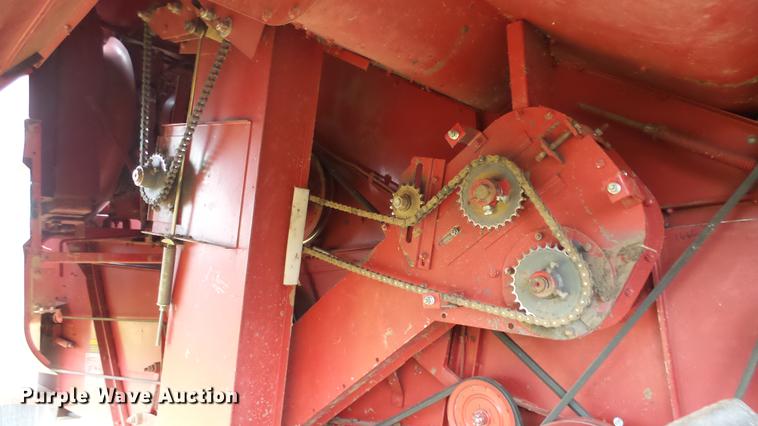 image for item DE7283 1990 Case IH 1660 Axial-Flow combine