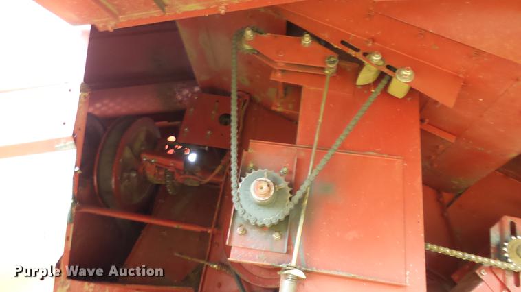 image for item DE7283 1990 Case IH 1660 Axial-Flow combine