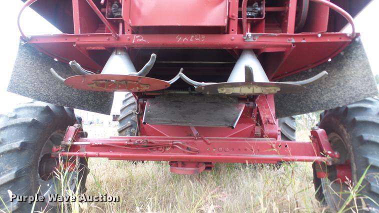 image for item DE7283 1990 Case IH 1660 Axial-Flow combine