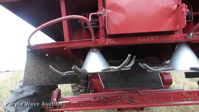 image for item DE7283 1990 Case IH 1660 Axial-Flow combine