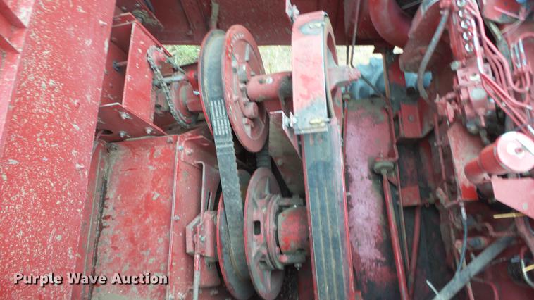 image for item DE7283 1990 Case IH 1660 Axial-Flow combine