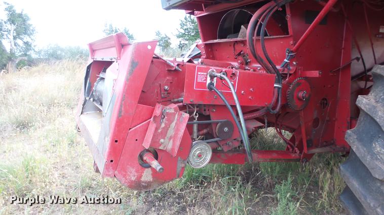 image for item DE7283 1990 Case IH 1660 Axial-Flow combine