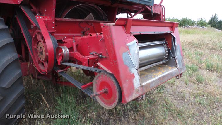 image for item DE7283 1990 Case IH 1660 Axial-Flow combine