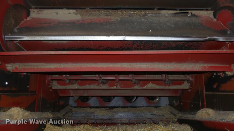 image for item DE7283 1990 Case IH 1660 Axial-Flow combine