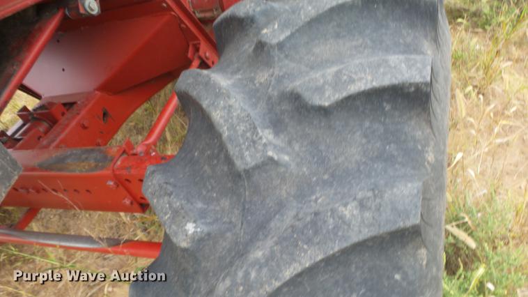 image for item DE7283 1990 Case IH 1660 Axial-Flow combine