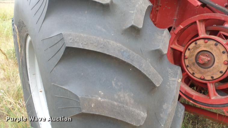 image for item DE7283 1990 Case IH 1660 Axial-Flow combine