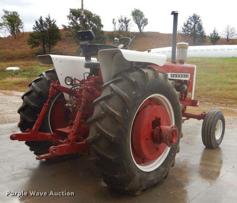 image for item DF1906 1966 Farmall 1206 tractor