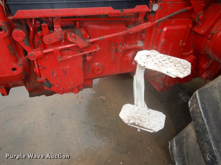 image for item DF1906 1966 Farmall 1206 tractor