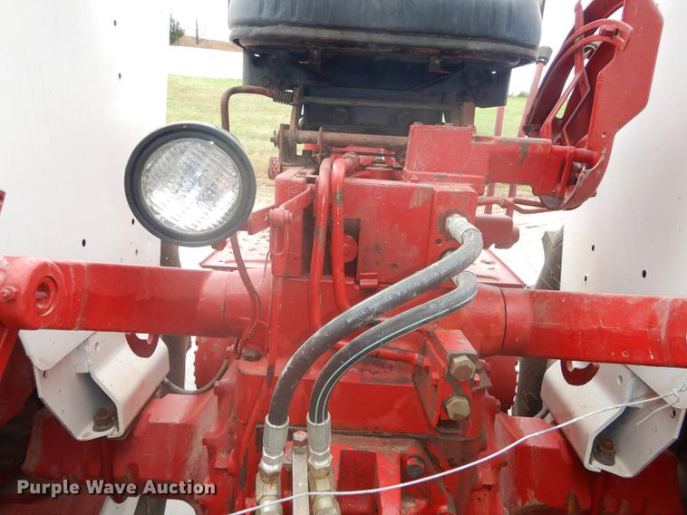image for item DF1906 1966 Farmall 1206 tractor