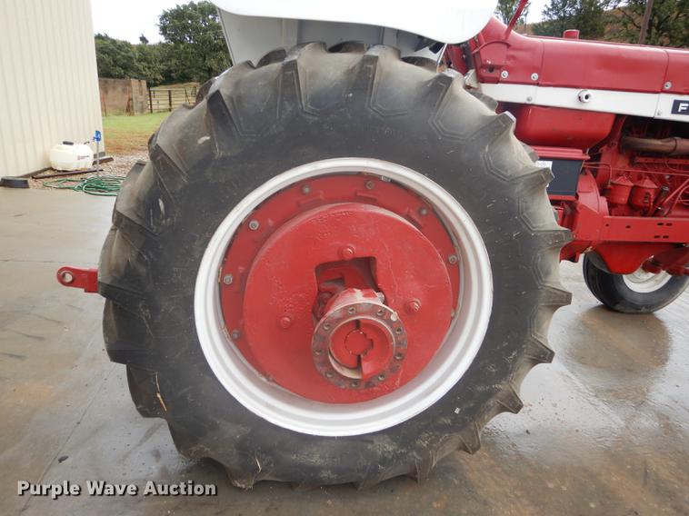 image for item DF1906 1966 Farmall 1206 tractor