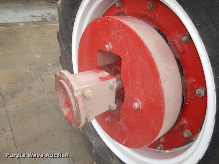 image for item DF1906 1966 Farmall 1206 tractor