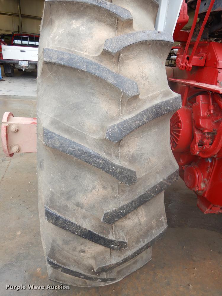 image for item DF1906 1966 Farmall 1206 tractor