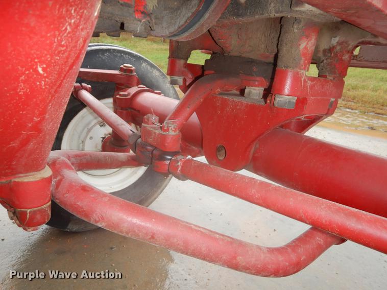 image for item DF1906 1966 Farmall 1206 tractor